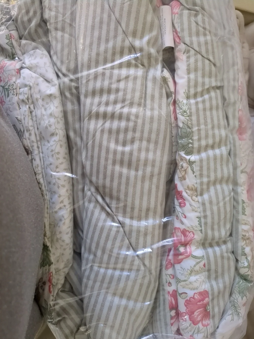 Laura Ashley - Twin XL Comforter Set, Bedding Set